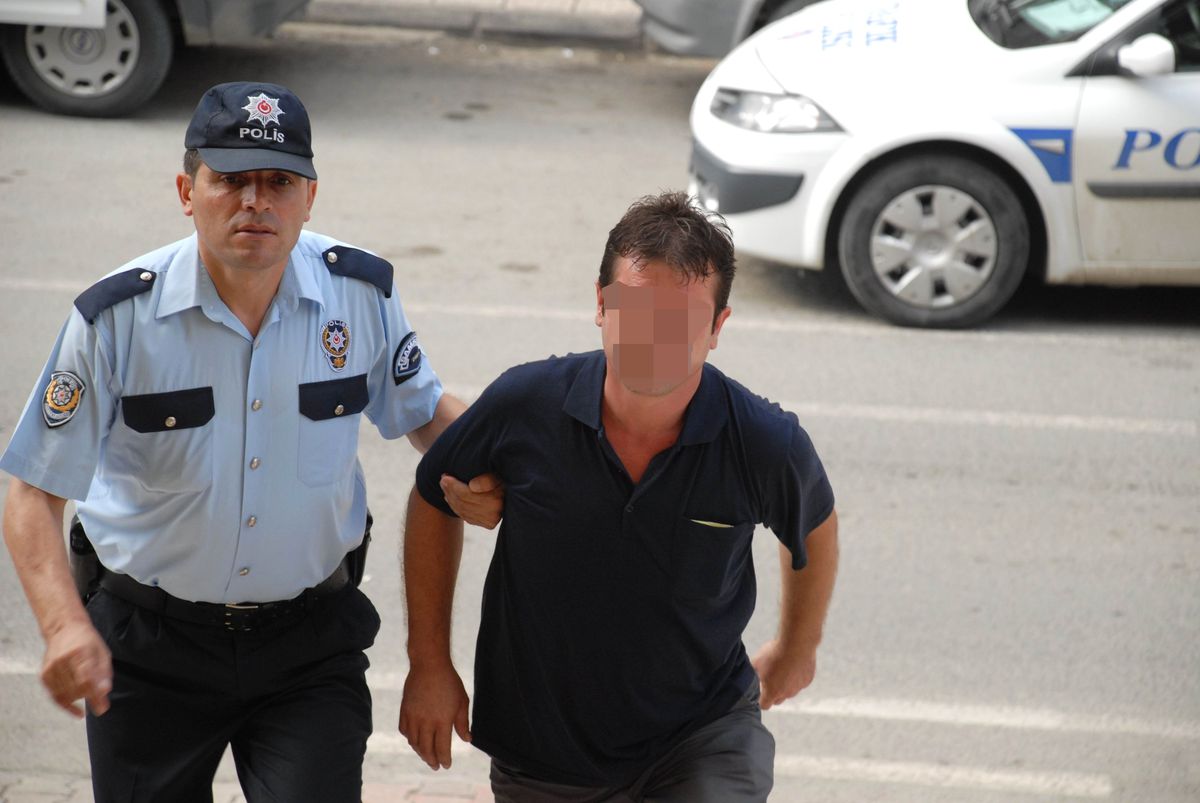 Ruhsatsız Silahla Yakalanan Şahıs Gözaltına Alındı