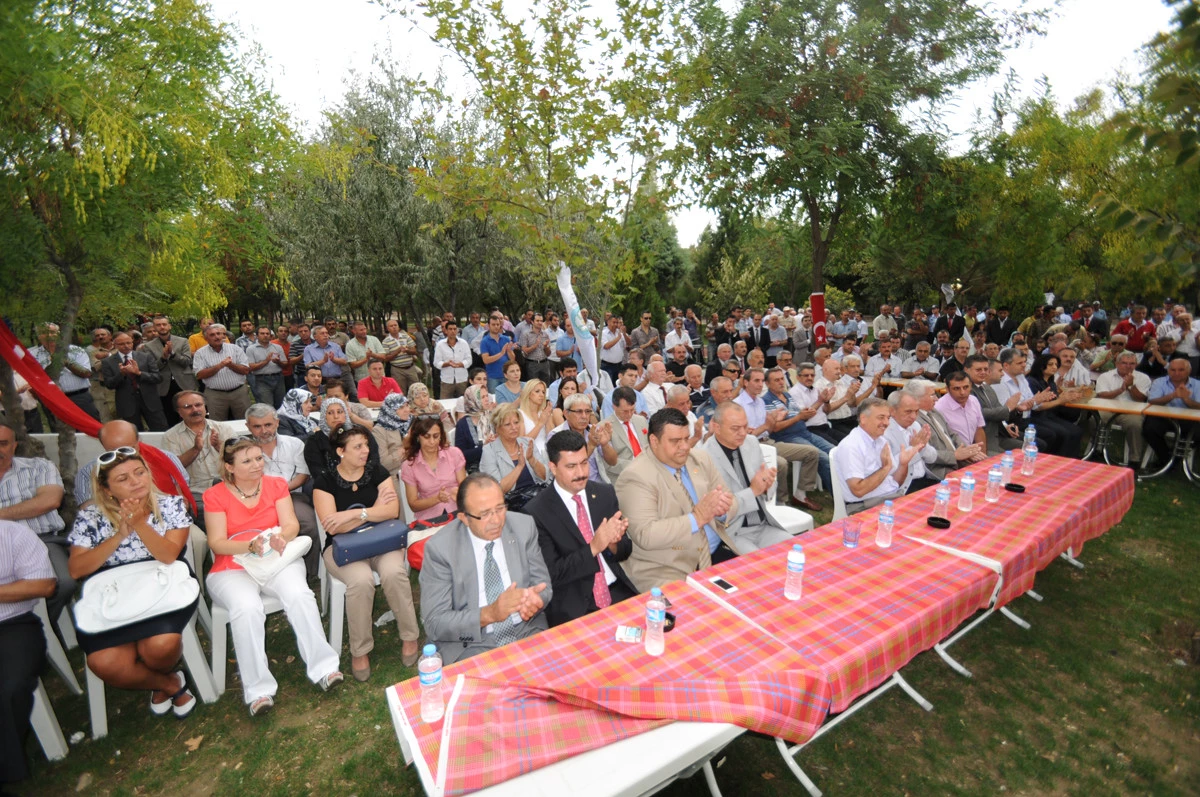 Şehit Eczacı Cemil Çöllü\'nün Adı Ölümsüzleşti