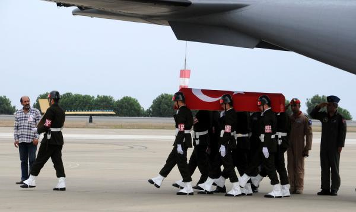 Şehit Karakaşoğlu\'nun Cenazesi Bayburt\'a Gönderildi