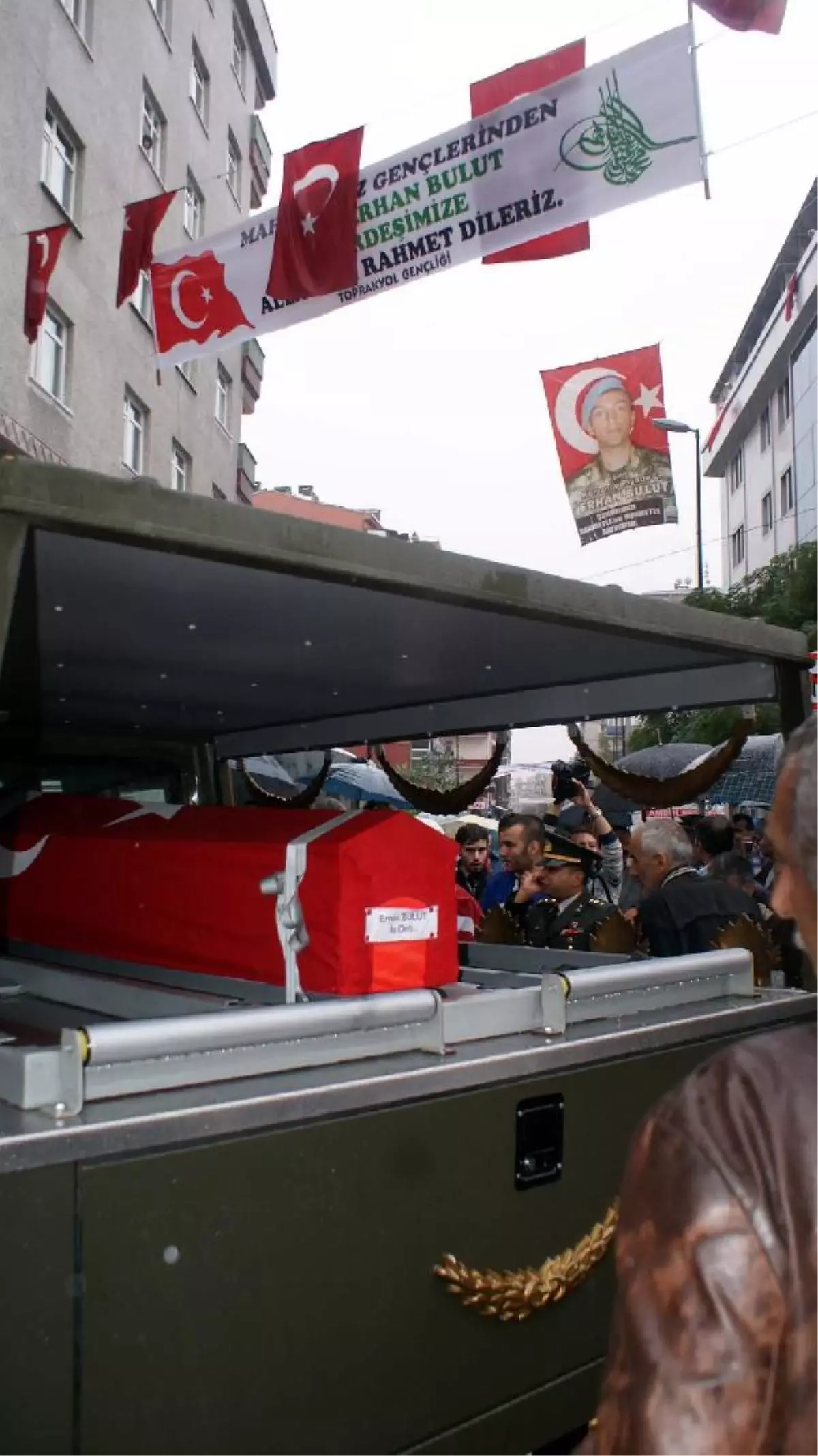 Şehit Komando Piyade Er Erhan Bulut'un Cenazesi Evine Götürüldü