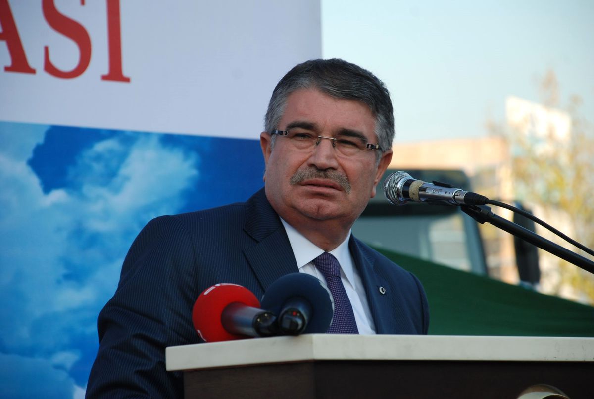 Bakan Şahin\'i Karşılama Kuyruğu