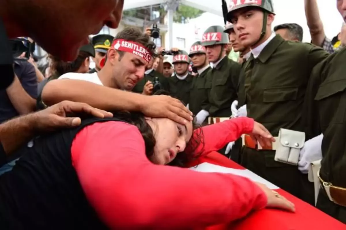 Şehitlerimizi Uğurluyoruz