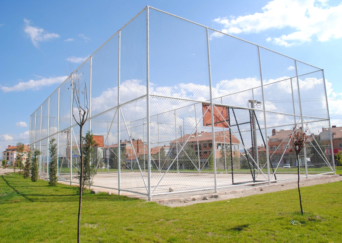 \'Tavşanlı\'da \'Her Mahalleye Bir Spor Alanı\' Projesi