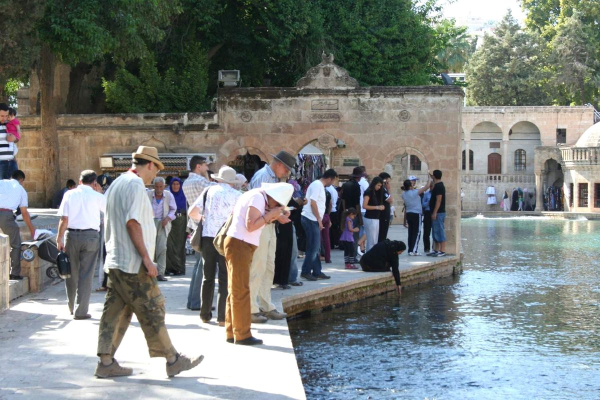 Turistlerden Balıklıgöl\'e İlgi