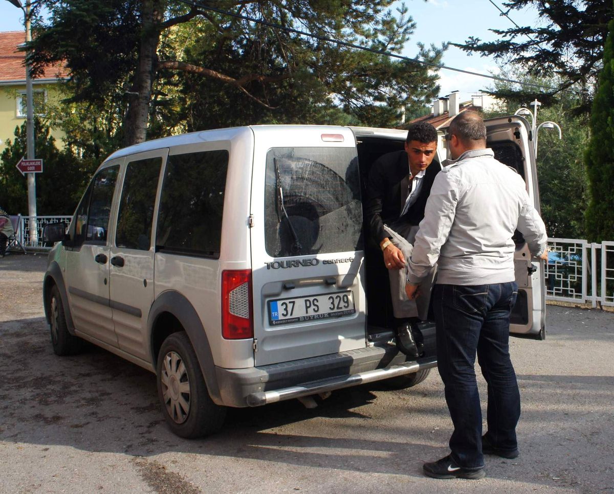 Yol Vermeme Kavgası: 1 Yaralı