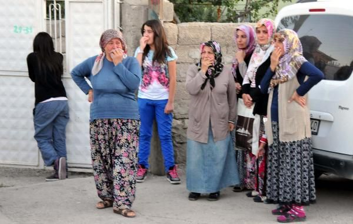 Yüksekova\'da 1 Polis Öldürüldü (2)