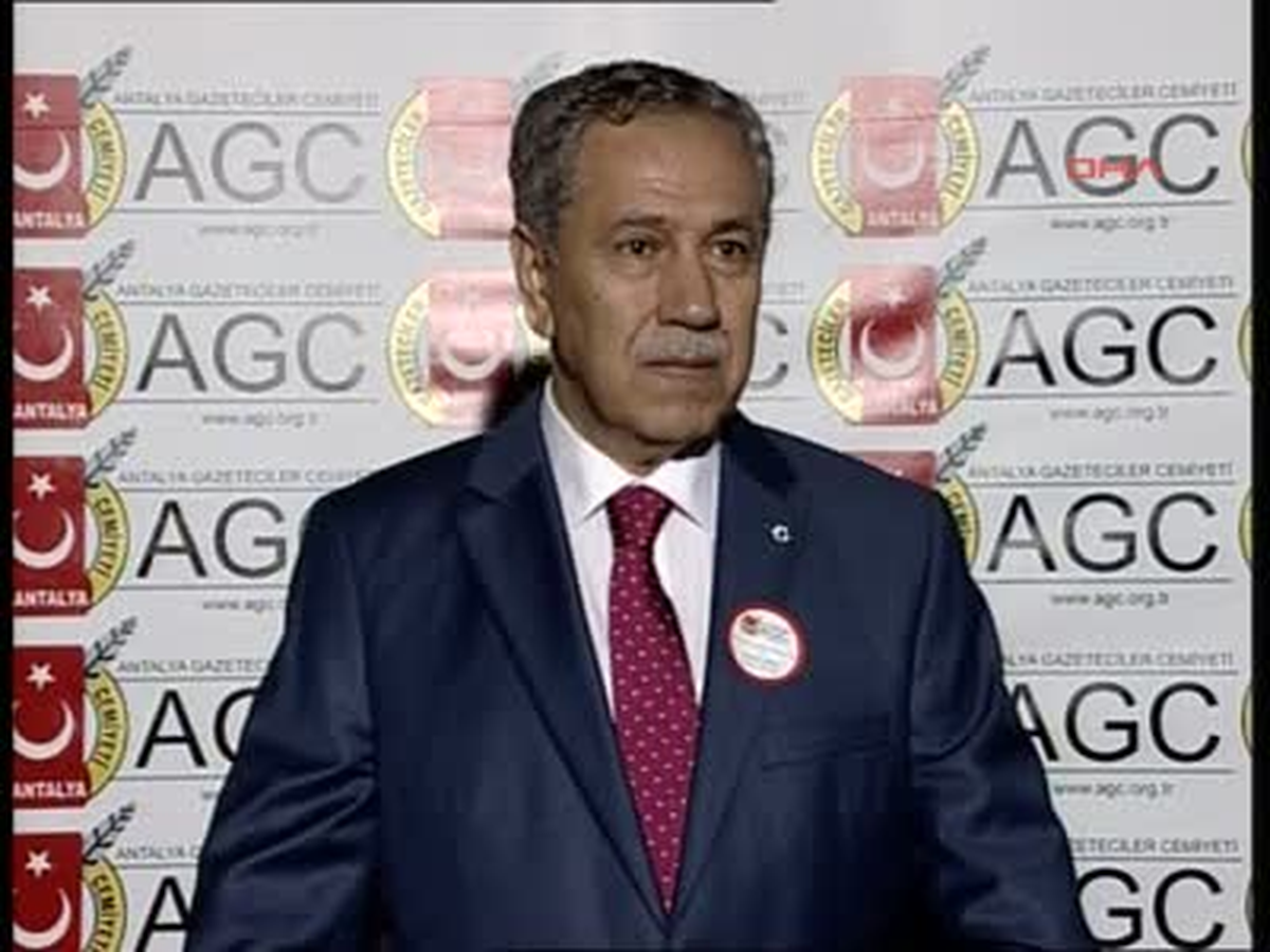 Antalya2 Bülent Arınç Gazetecilerin Sorularını Yanıtladı