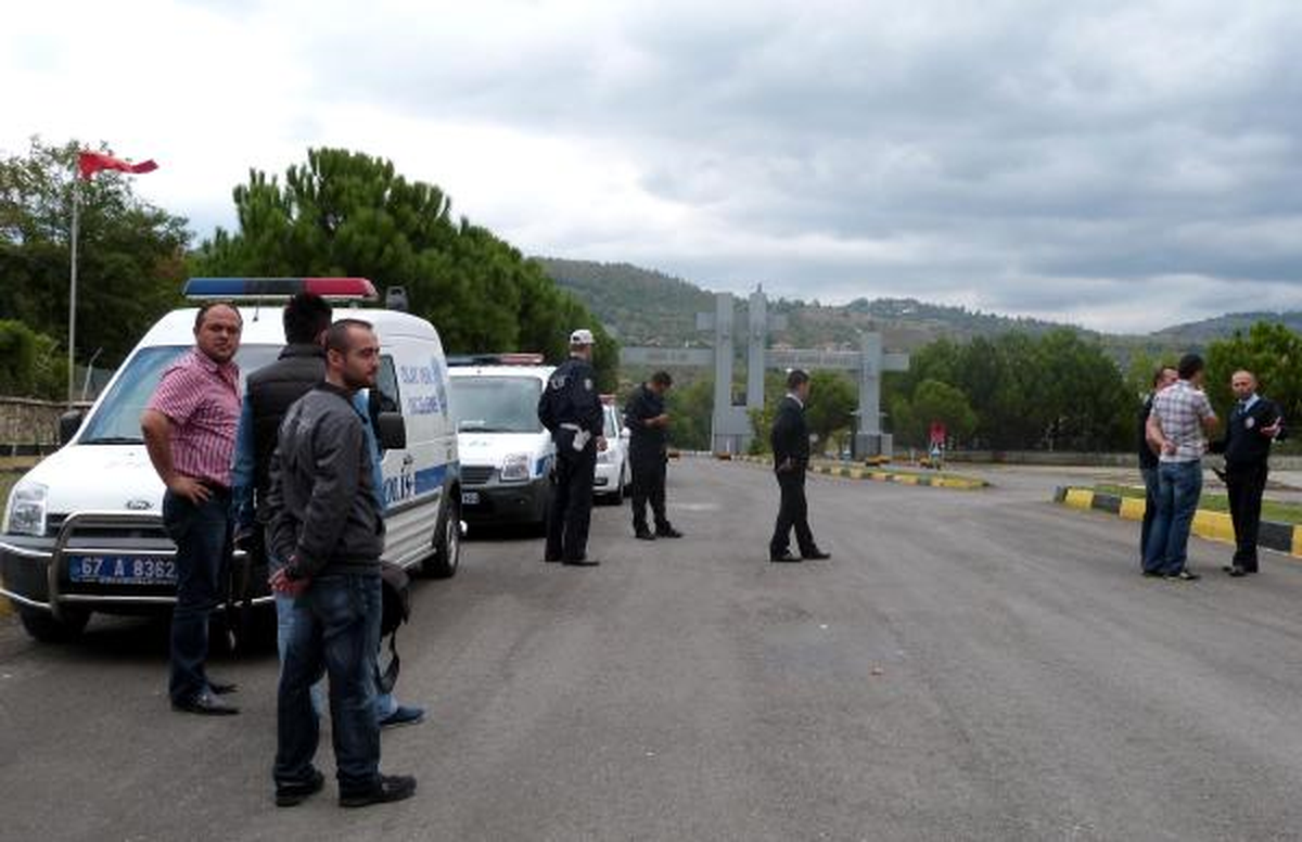 Asker, Egzoz Patlamasını Silah Sesi Sanınca Polis ve Jandarma Alarma Geçti