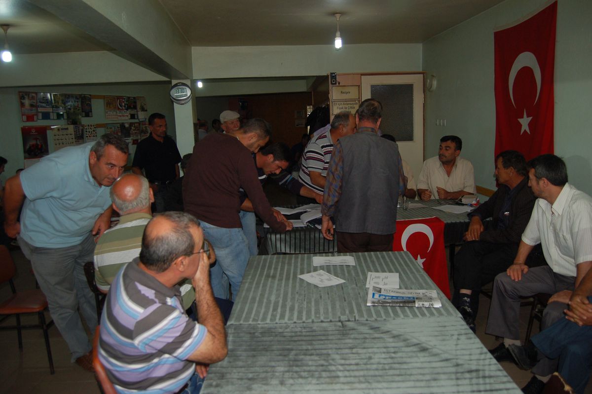 Avcılar Sandık Başına Gitti