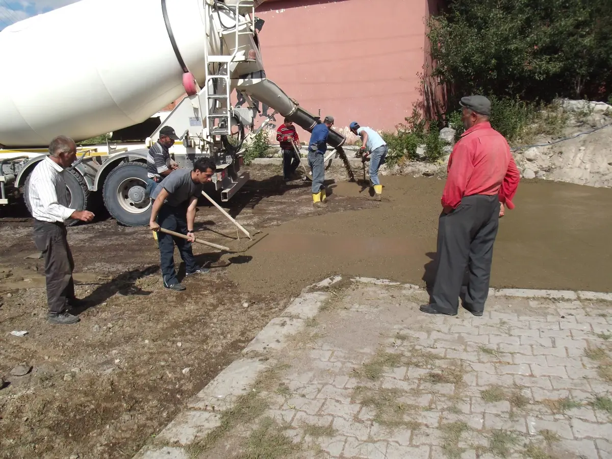 Baraj İçin Geldiler Eğitimede El Attılar