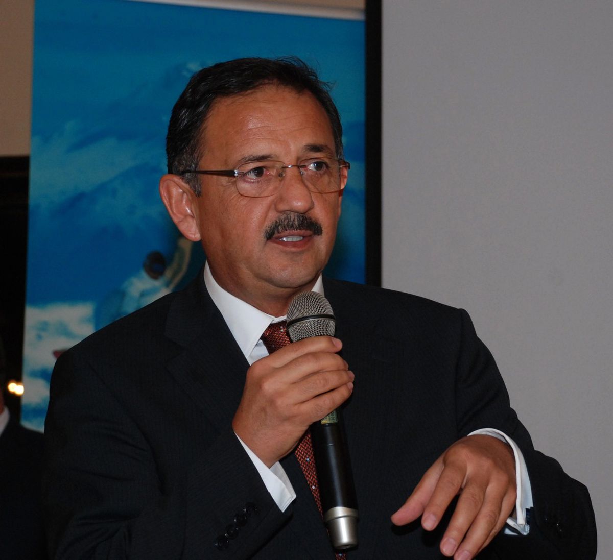 Başkan Özhaseki Eskişehirliler ile Bir Araya Geldi