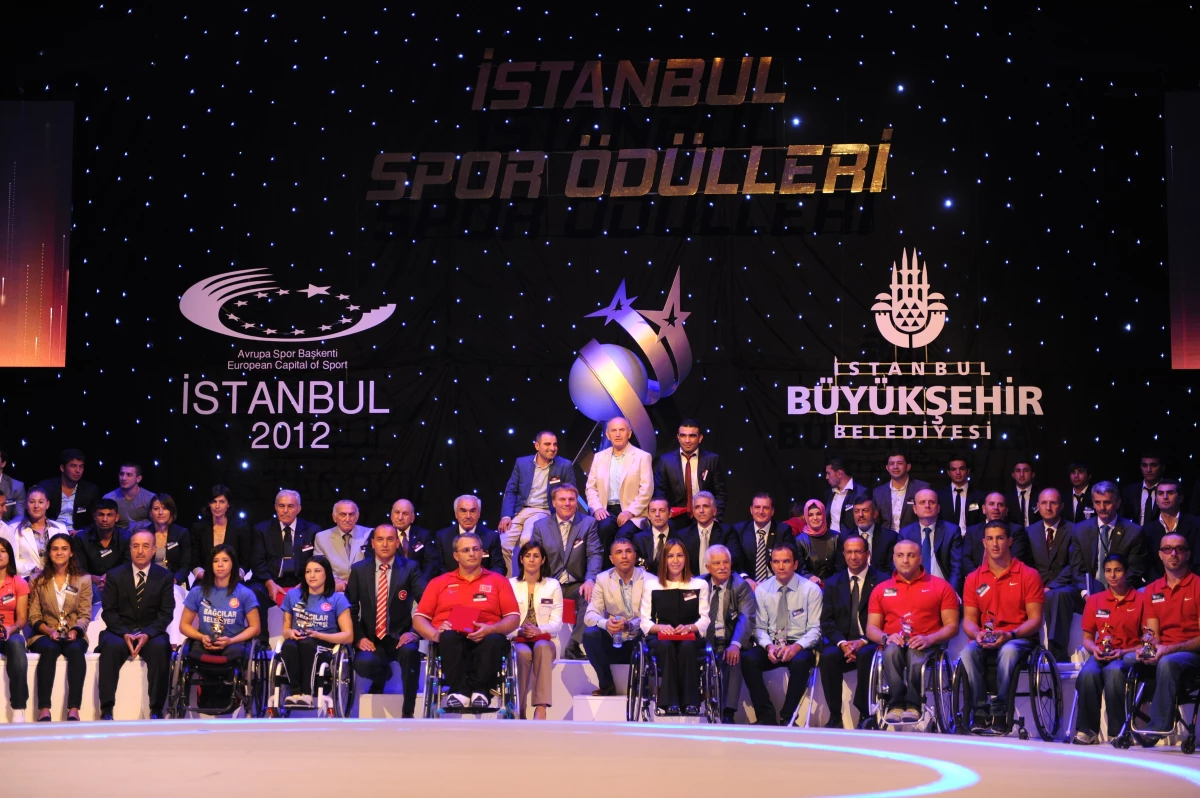 Başkan Topbaş\'tan Sporculara Ödül