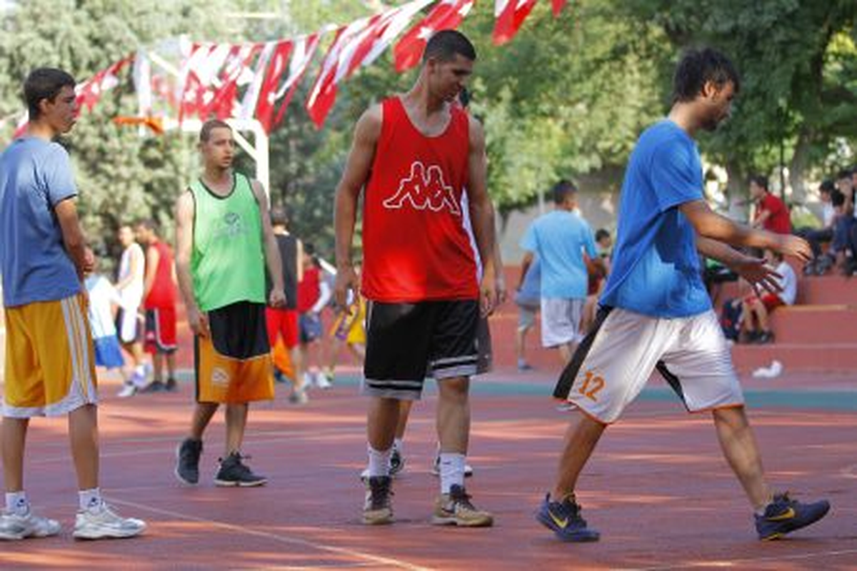 Büyükşehir Basketbolu Sokağa Taşıdı