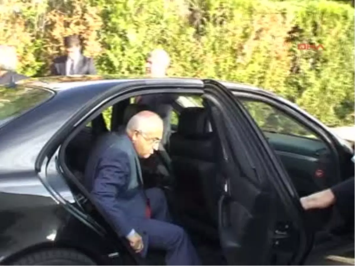 Cemil Çiçek Fransa\'da