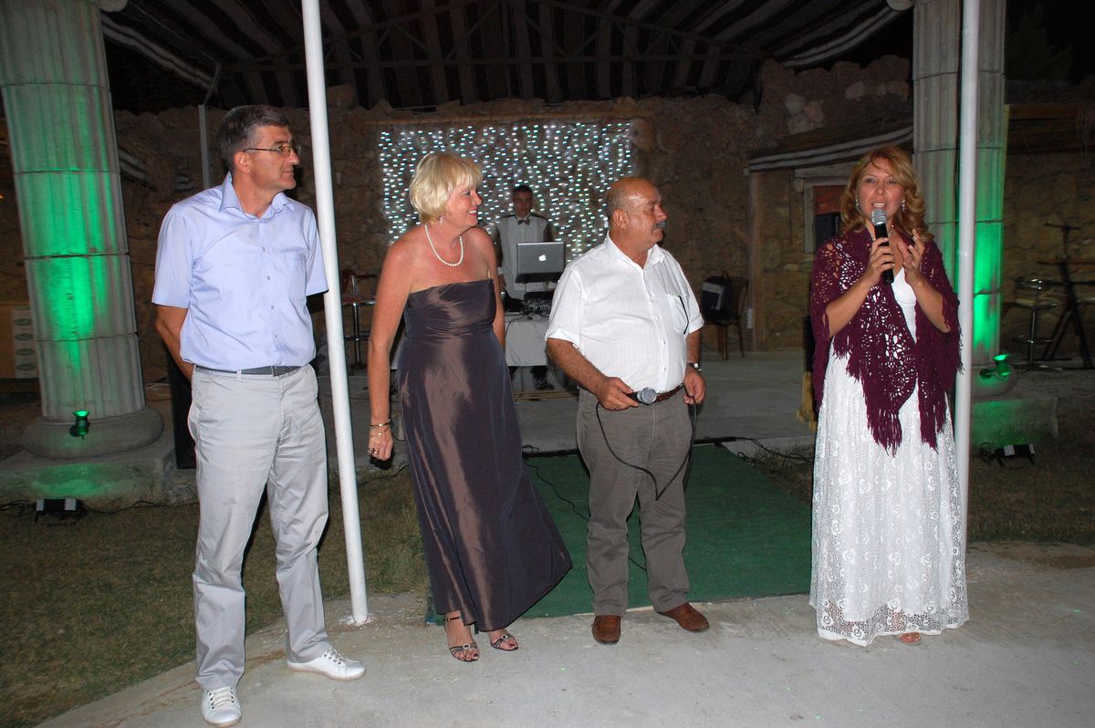 Didimli İngilizlerden Engelliler Yararına Yardımlaşma Yemeği
