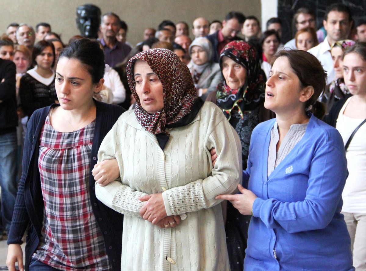 İğneyi Kendine Batıran Doktor Kurtarılamadı