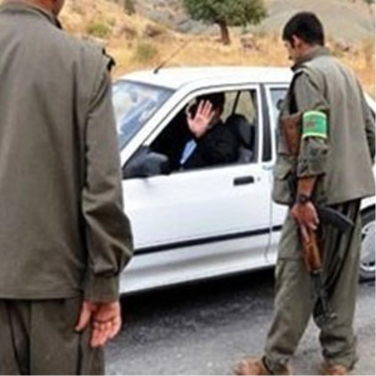 PKK, 2 Öğretmeni Kaçırdı