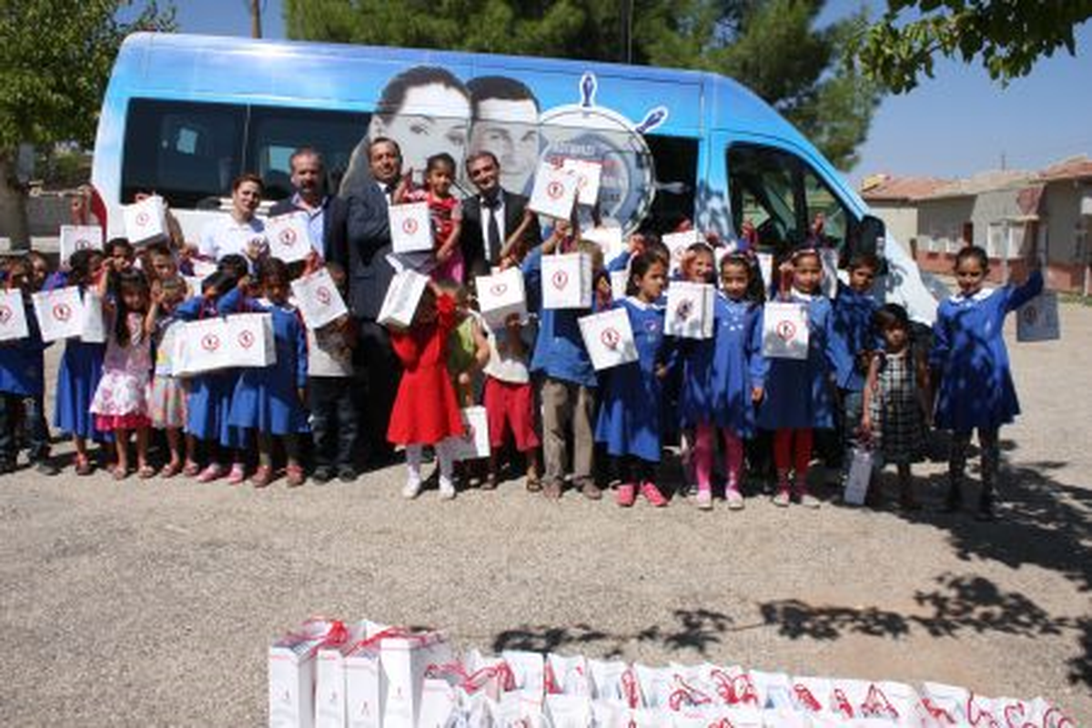 Primer Proje Gönüllülerinden Kırtasiye Yardımı