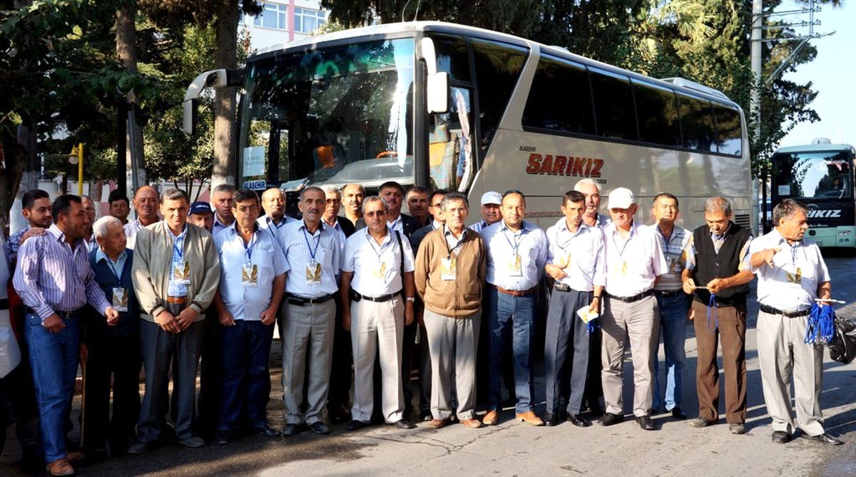 Sarıgöl\'den 200 Çiftçi Tarım Fuarı\'na Gitti