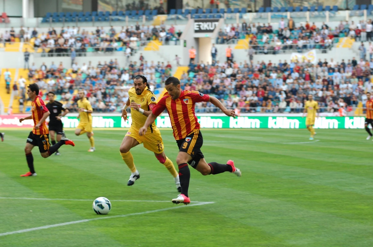 Kayserispor, Eskişehirspor\'u Mağlup Etti