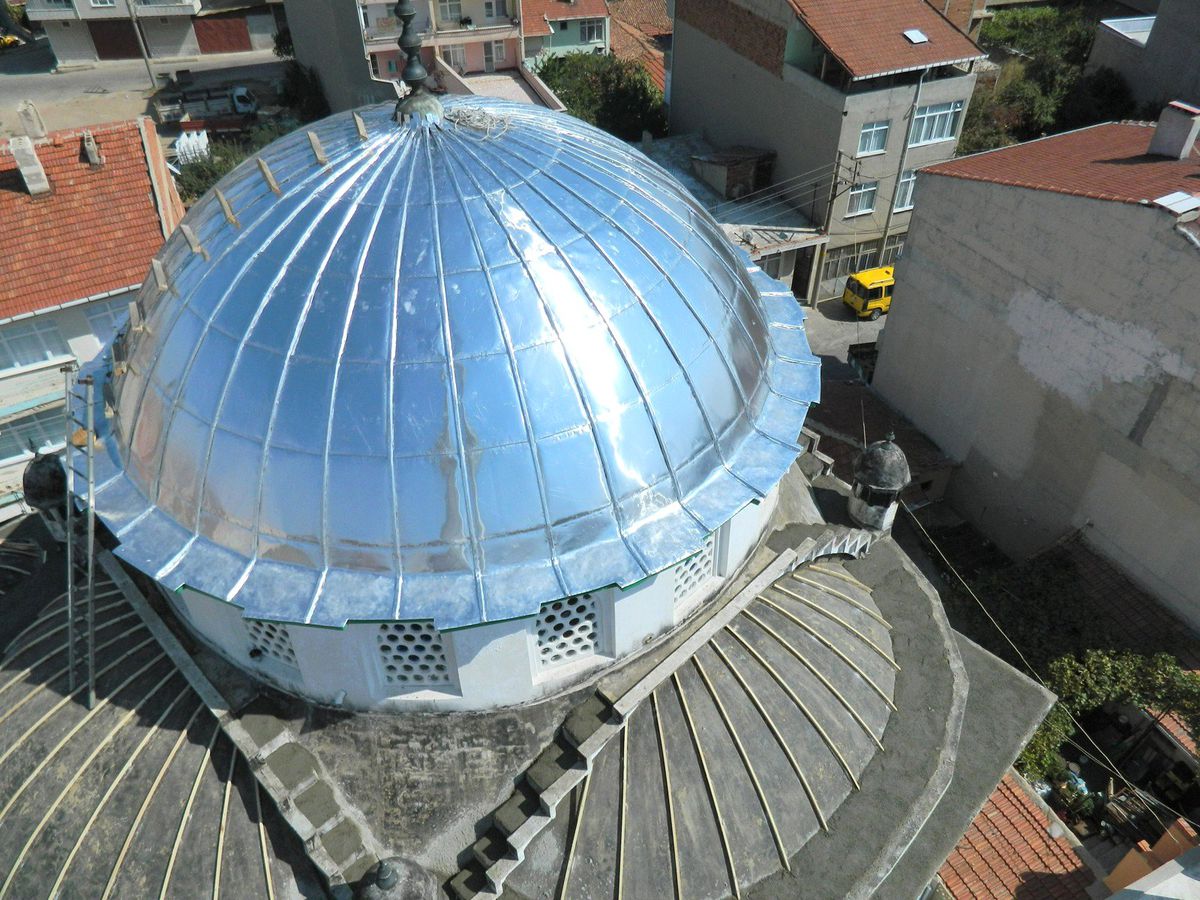 Vakıf Cami Vatandaşların Yardımlarını Bekliyor.