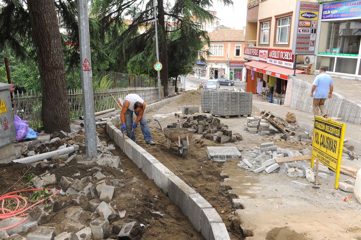 Cumhuriyet Mahallesi\'nde Altyapı Çalışması