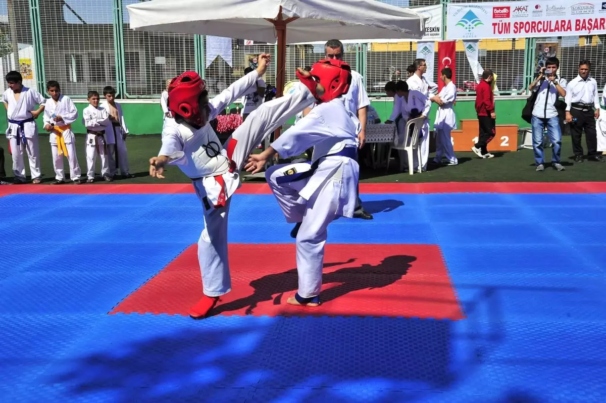 Yıldırım\'da Karate Heyecanı