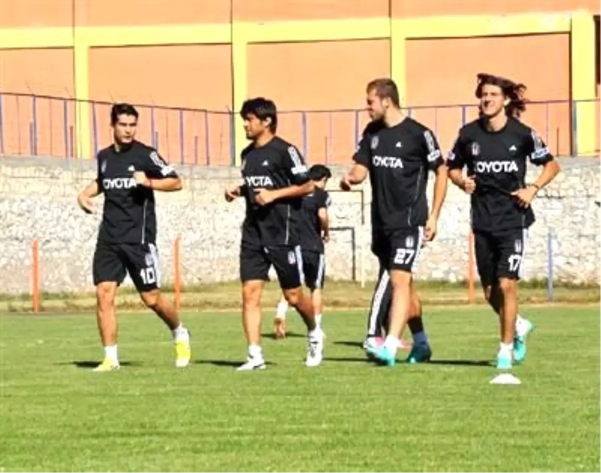 Beşiktaş Niğde\'de Antrenmana Çıktı