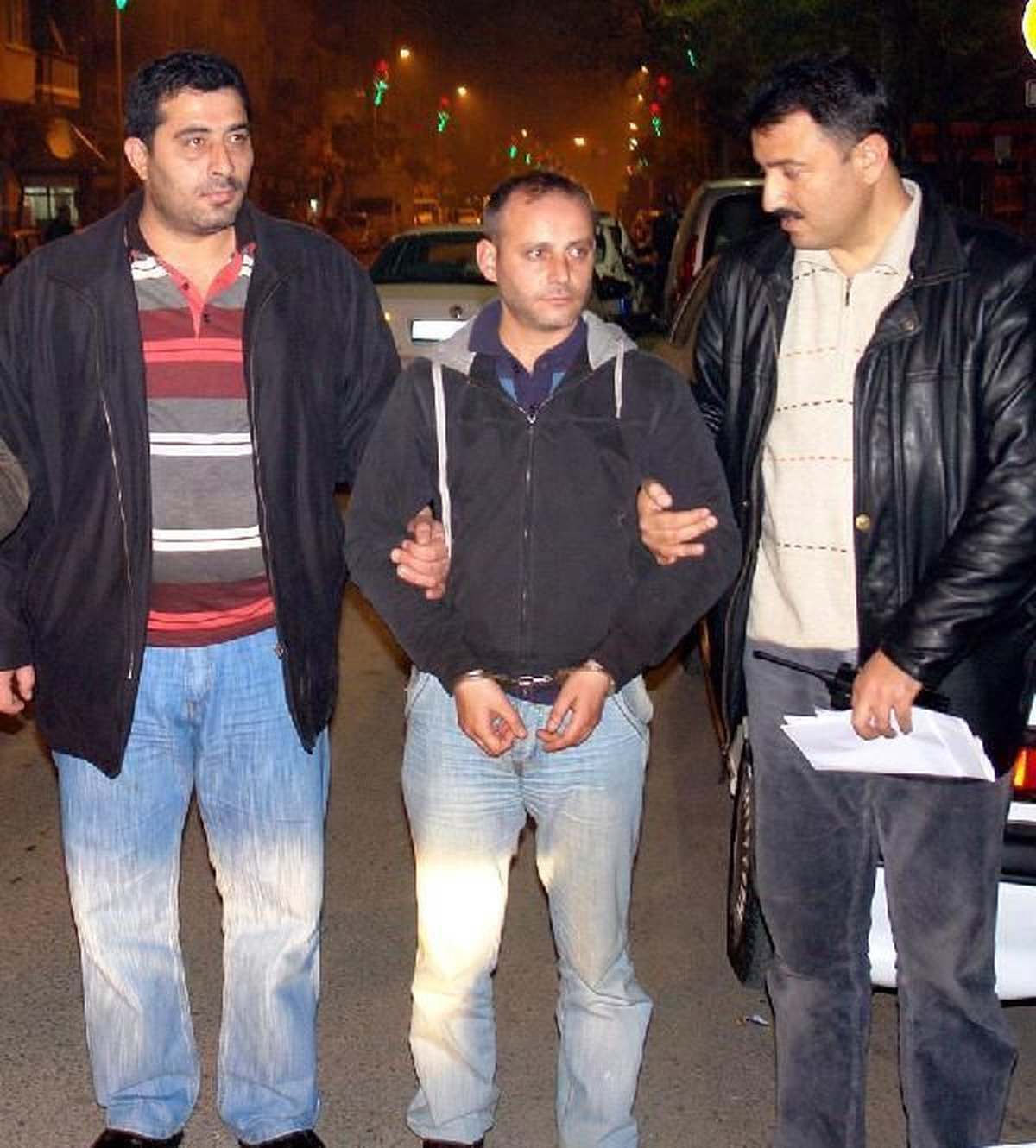 Duruşma Gününde Adliyeden Firar Etti