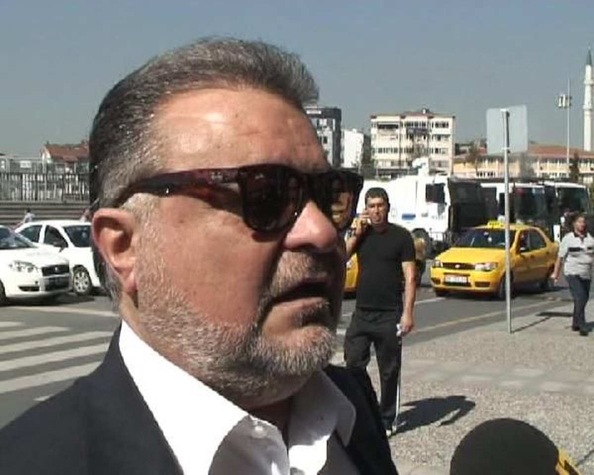 Özal\'ın Mezarının Açılmasına Karar Verilmesi
