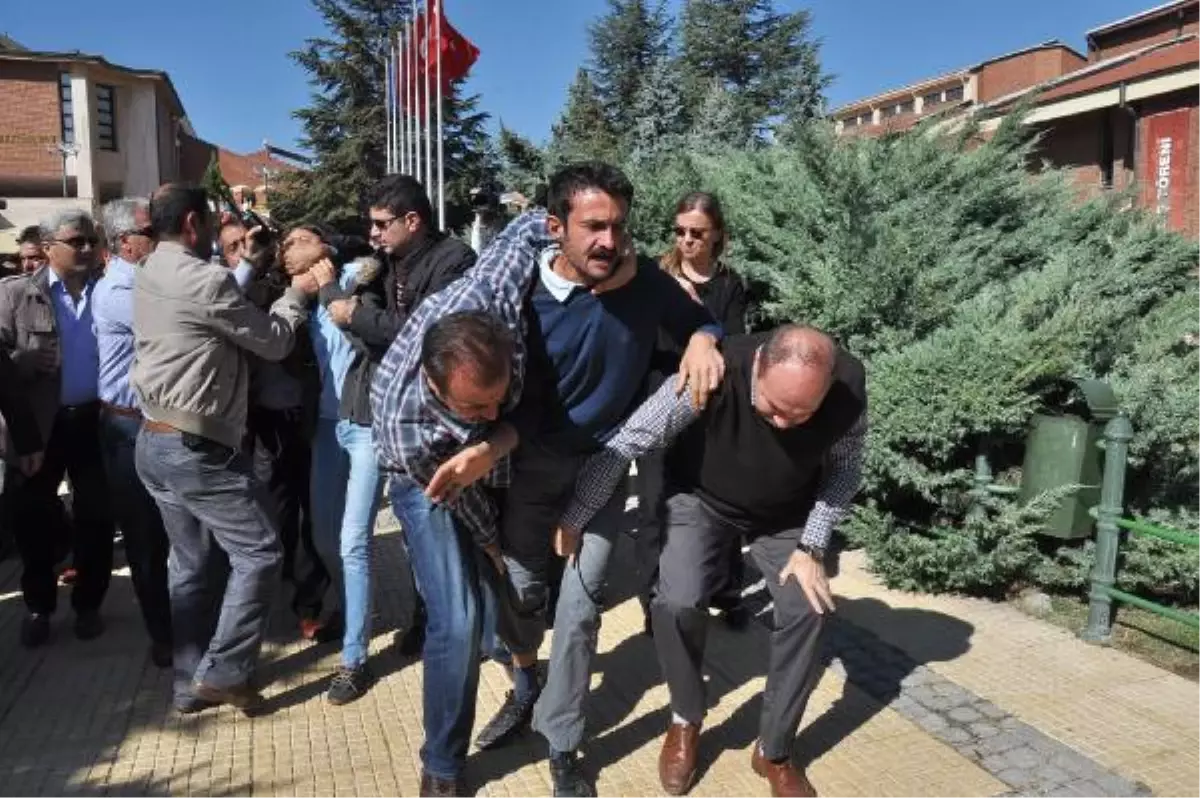 Asker Uğurlaması Değil, Polis Gözaltısı