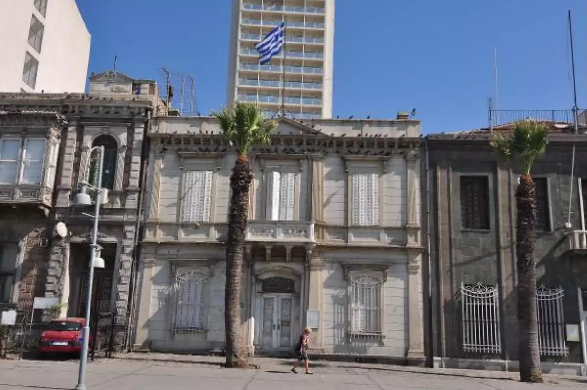 Yunanistan\'ın İzmir Konsolosluk Binası Satılırsa Müze Olsun Önerisi