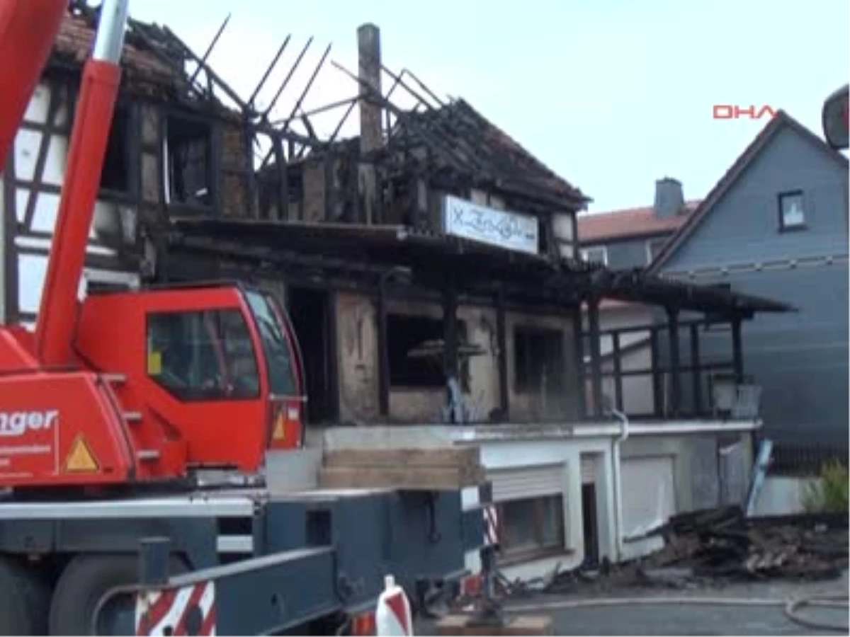 Almanya\'da Türk İşyerinde Yangın Çıktı
