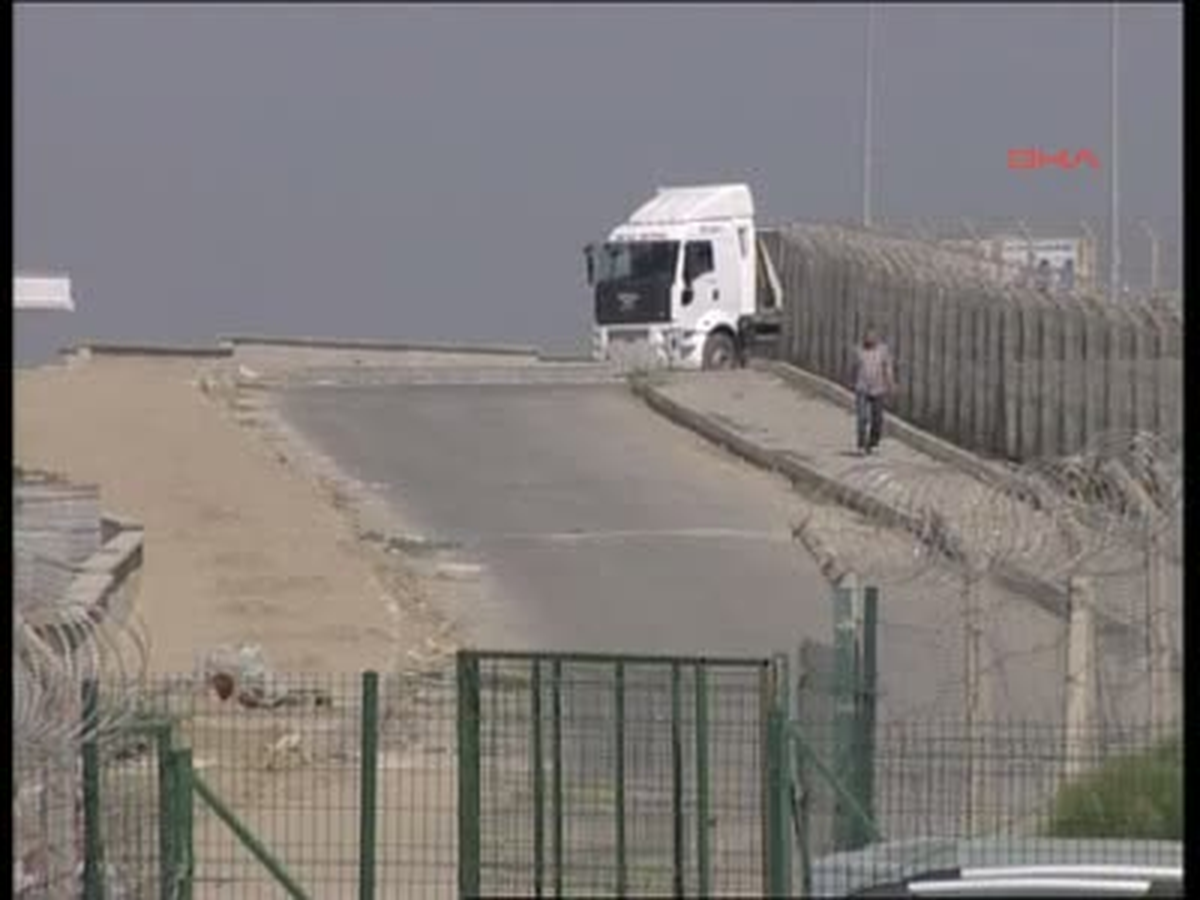 Devlet Bahçeli Silivri Cezaevi\'nde Yatan MHP Milletvekili Engin Alan\'ı Ziyaret Ediyor
