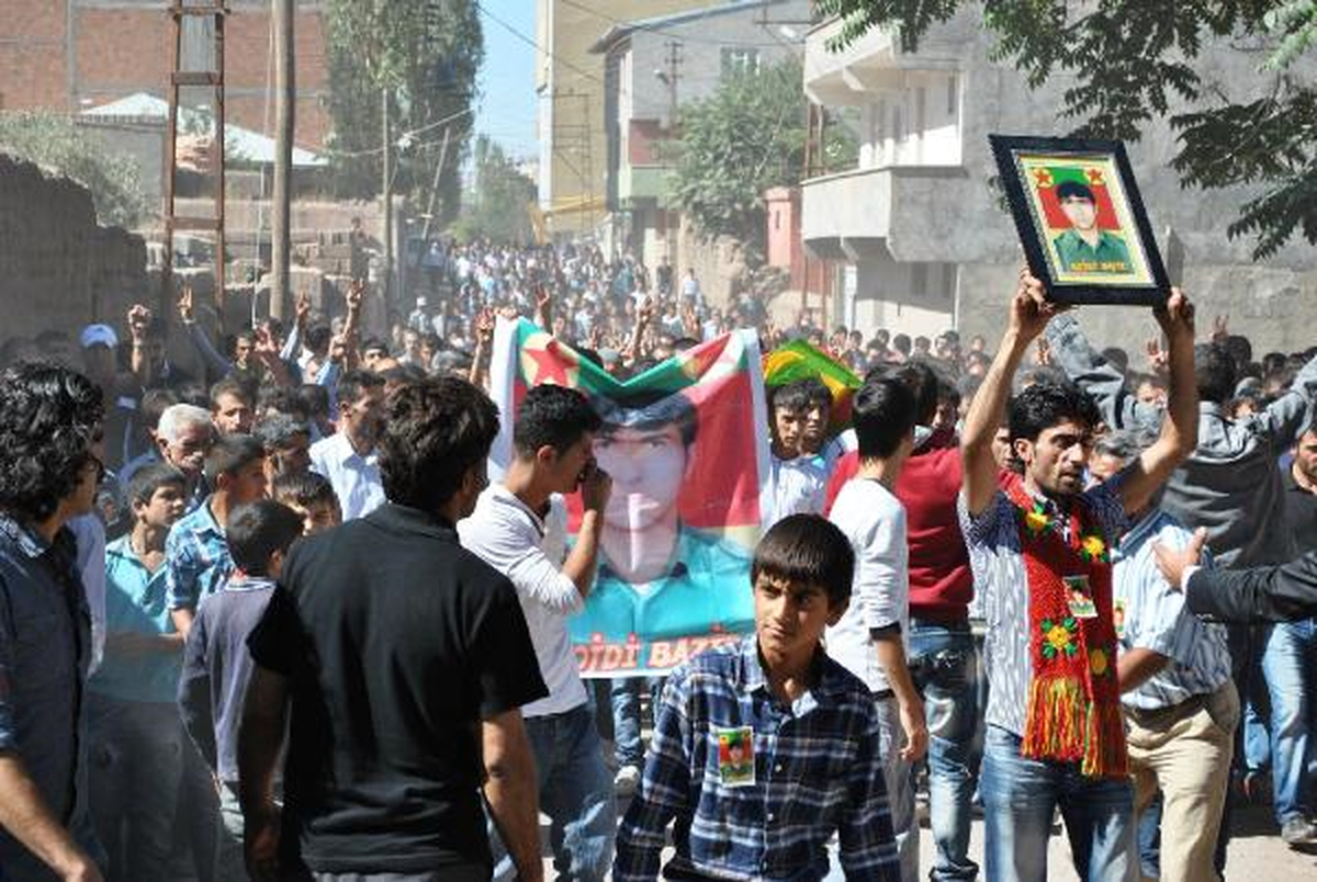 Doğubayazıt'ta PKK'lı Cenazesi Sonrası Olaylar Çıktı