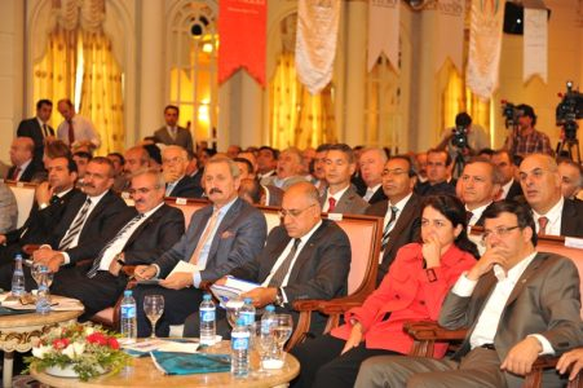 Elite World Van Otel, Zafer Çağlayan'ı Ağırladı