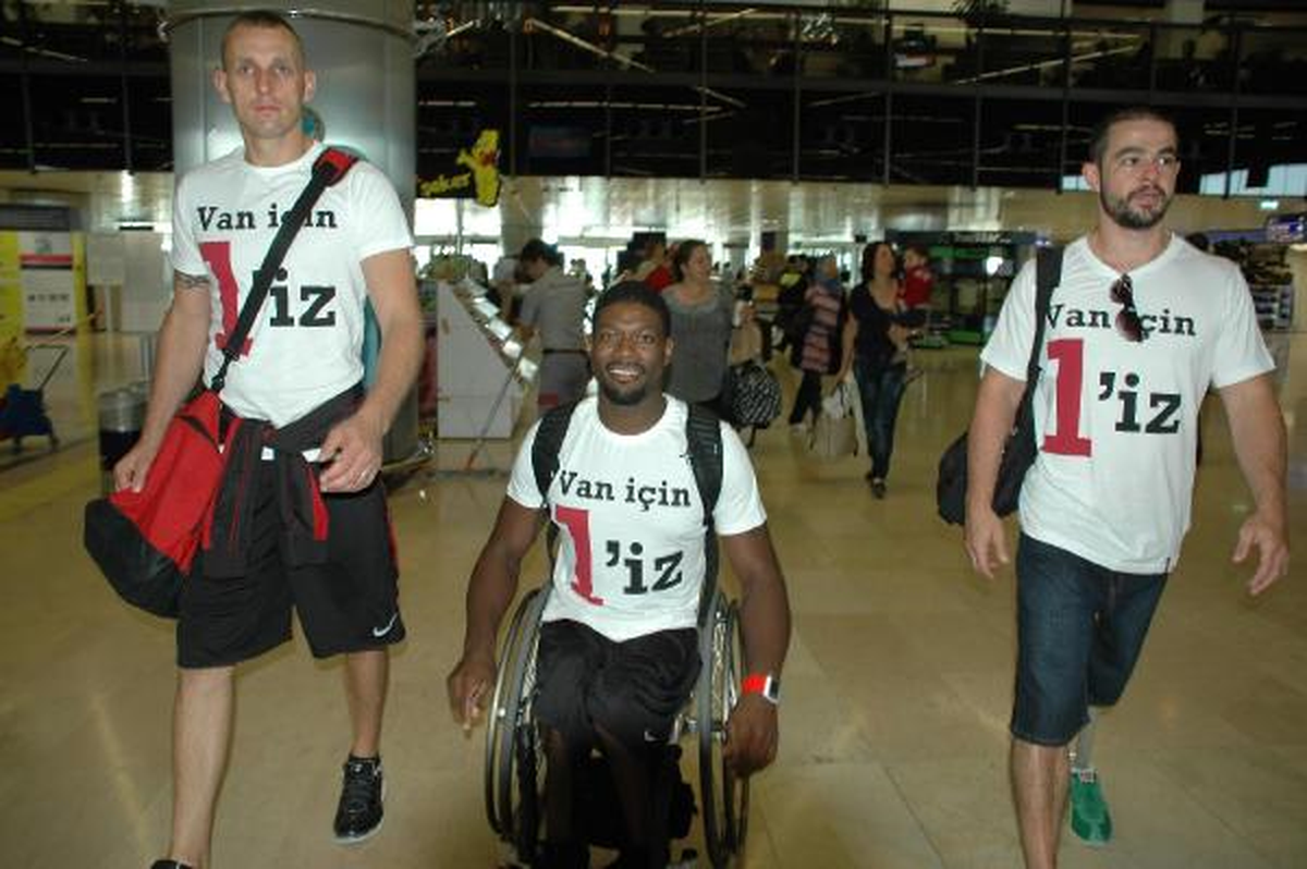Galatasaraylı Basketbolcular Sezonu Van\'da Açıyor