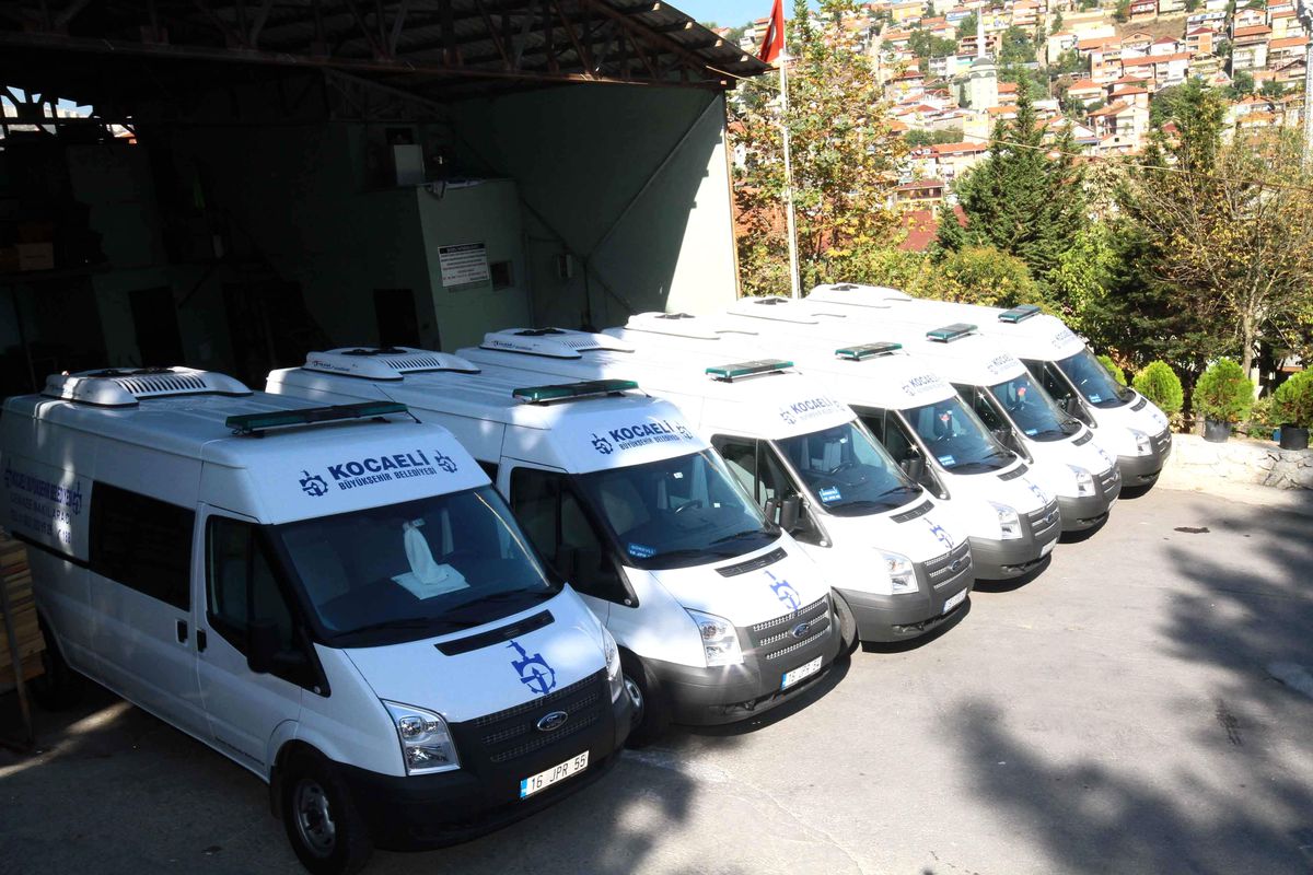 Mezarlıklar Şube Müdürlüğü\'ne 6 Yeni Araç