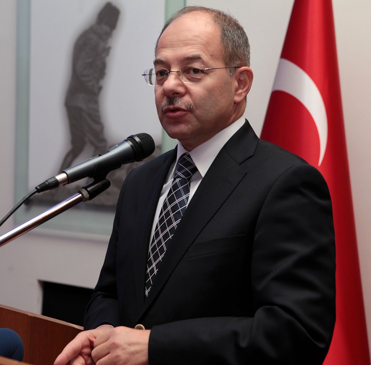 Akdağ Suriyeli Sığınmacıların "Salgın Hastalık" İddialarını Yalanladı