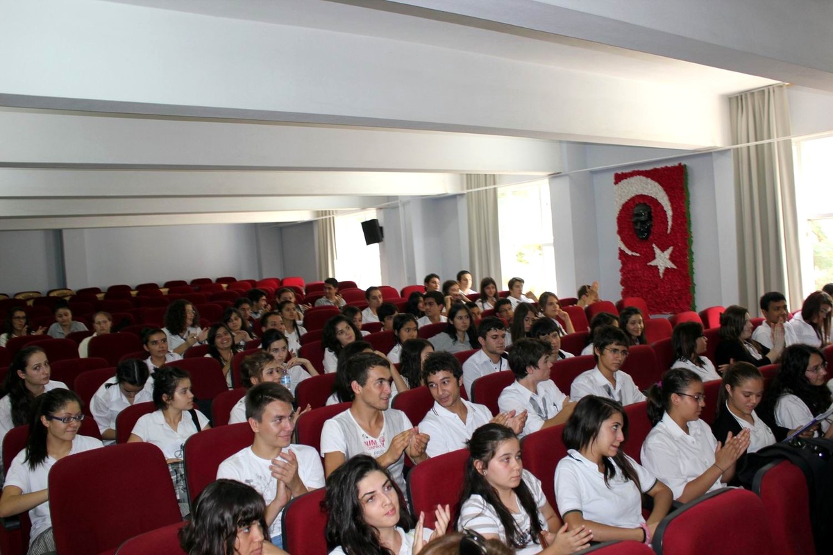 Salihli Lisesi\'nden "Sesimiz Çığlık Olsun" Projesi