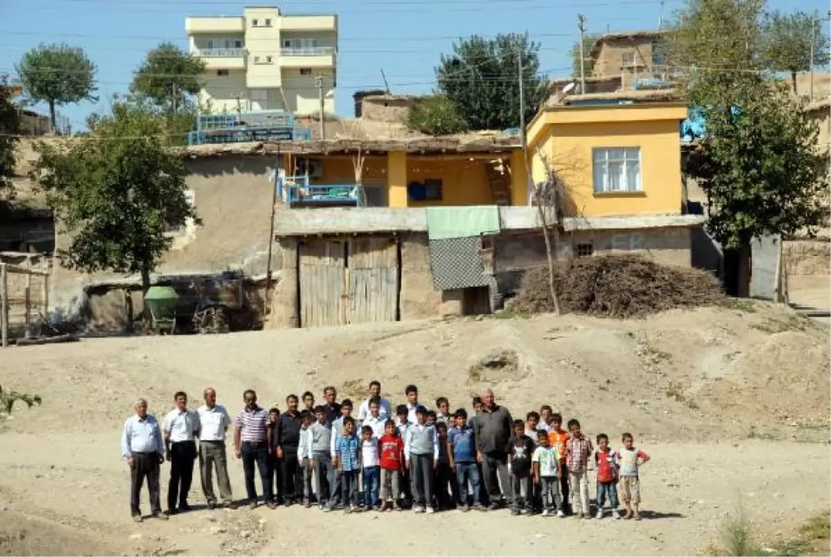 8 Köyden 225 Öğrenci, 2 İl Arasında Okulsuz Kaldı