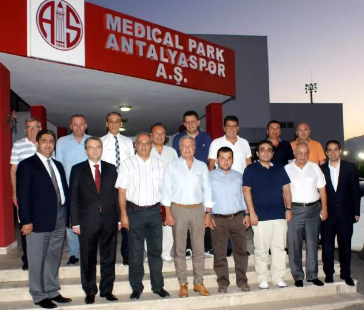 Isaac, 3 Maç Cezası Aldı