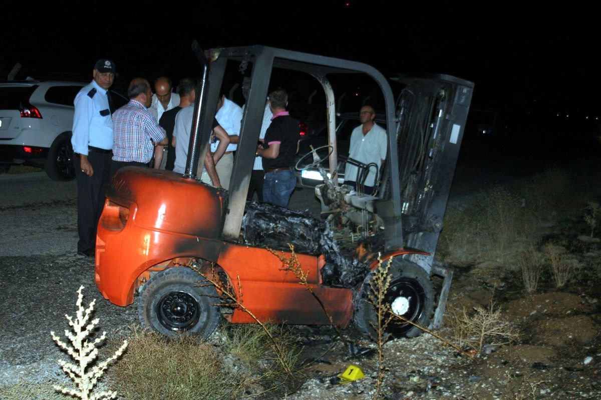 Çaldıkları Forklifti Yakan 2 Şüpheli Yakalandı