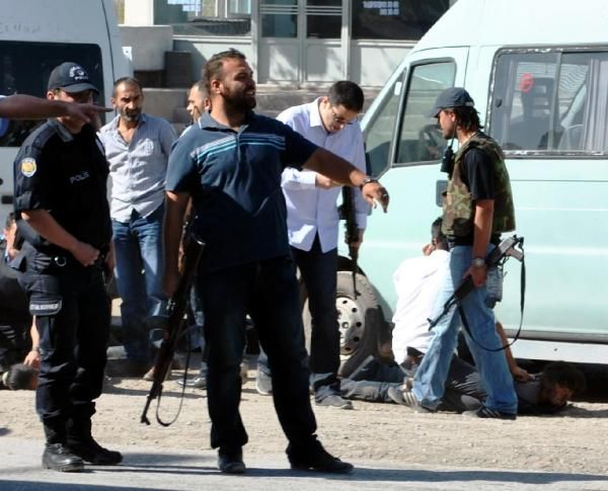 Doğubayazıt\'ta 3\'ü PKK\'lı 7 Şahıs Yakalandı