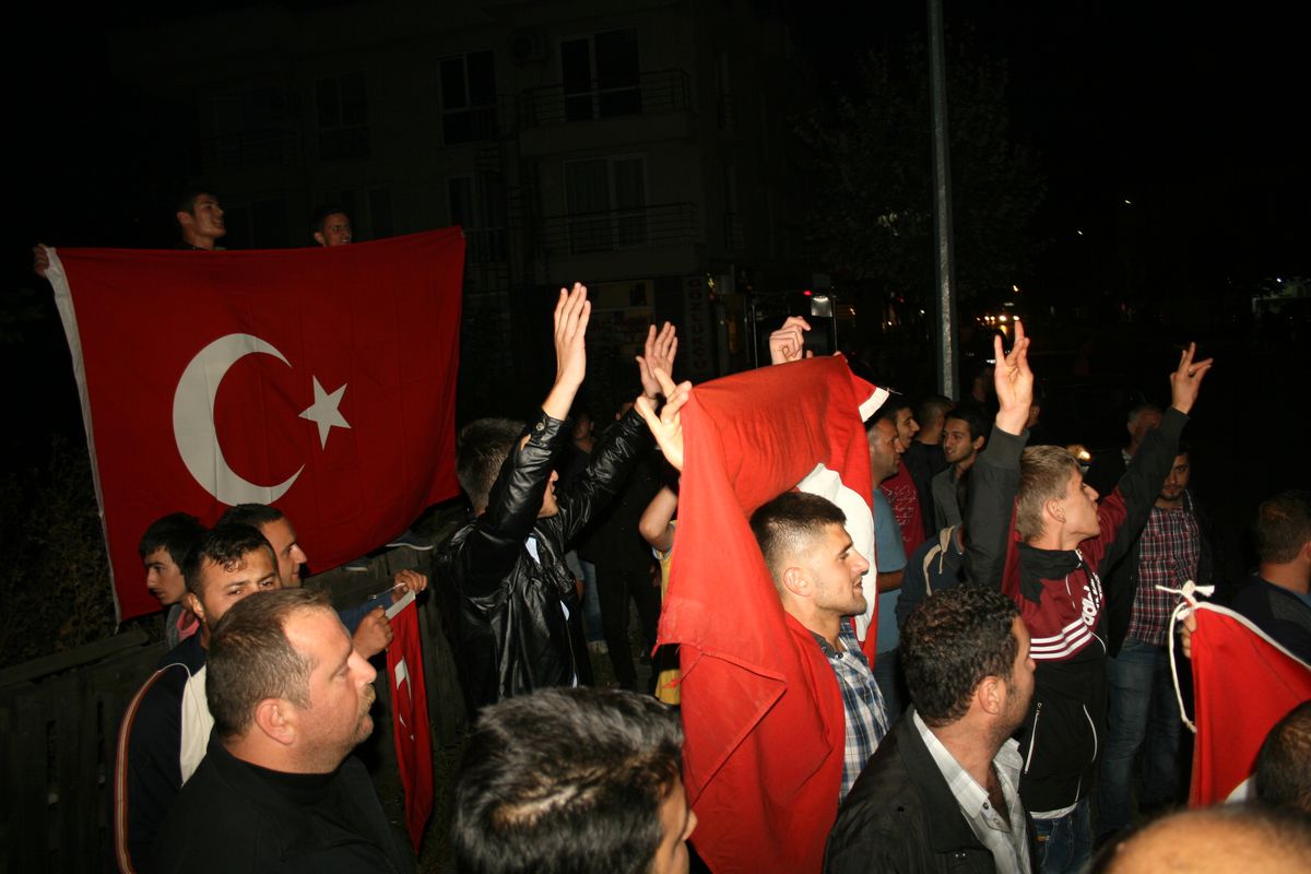 Düzceli Gençlerden Teröre Tepki