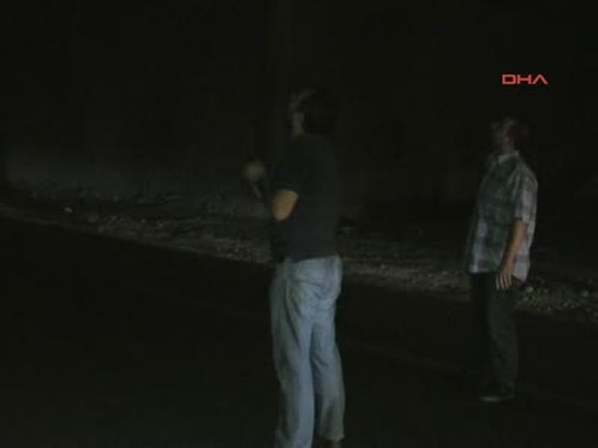 İntihara Kalkışan Genci Polis İkna Etti