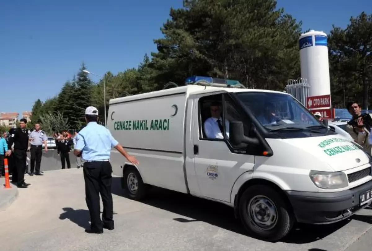 Neşet Ertaş\'ın Cenazesi, Memleketi Kırşehir\'de