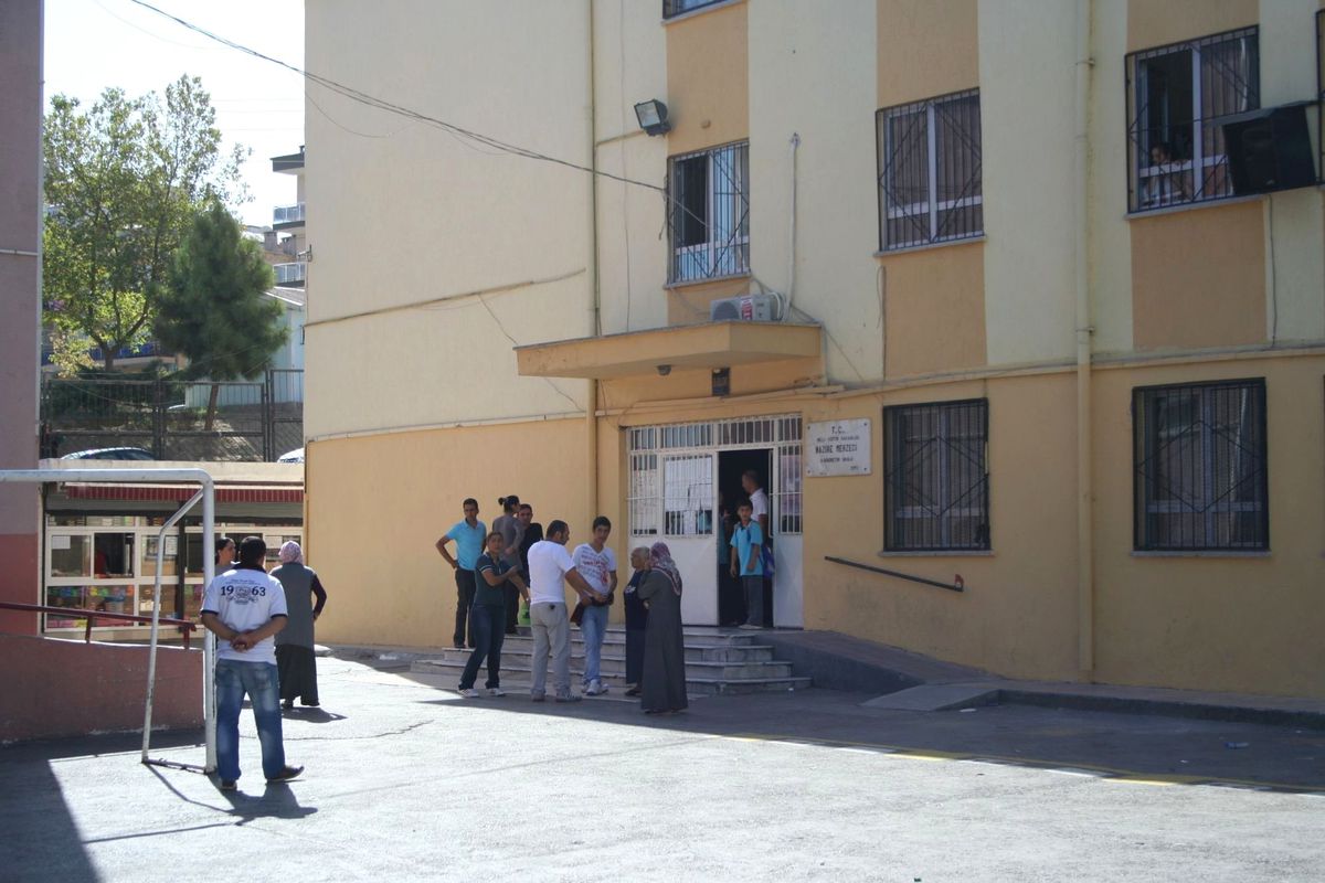 "Öğretmenlerin Katledilmesine Seyirci Olunmaya Devam Ediliyor"