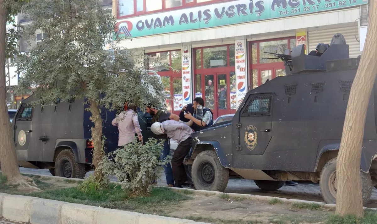 Polis Memurunun Öldürülmesine 1 Tutuklama