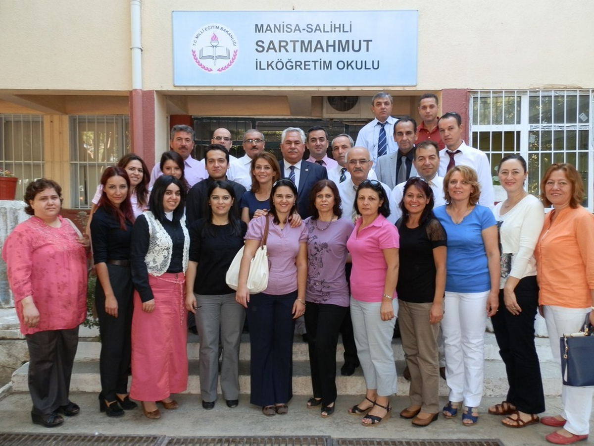 Sart Belediye Başkanı Ali Güngör, Sart\'taki Okulları Tek Tek Gezerek, İhtiyaçları Yerinde Tespit...